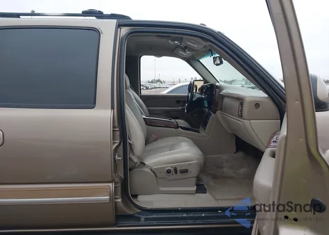 2004 Chevrolet Suburban 1500 Lt from USA, damaged, VIN 1GNEC16Z24J237105